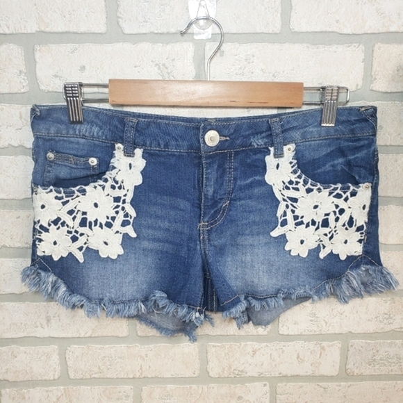 MOSSIMO Supply Co. Stretch Denim Lace Shorts Size 11 - Picture 7 of 7